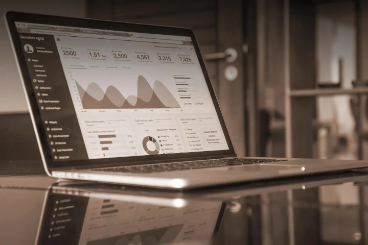 Déploiement d'un ERP Négoce BtoB en TPE, Paris Lyon Besançon, Censeor Consulting